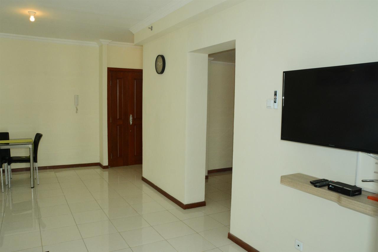 3Br Grand Palace With Private Bathtub By Travelio Giacarta Esterno foto
