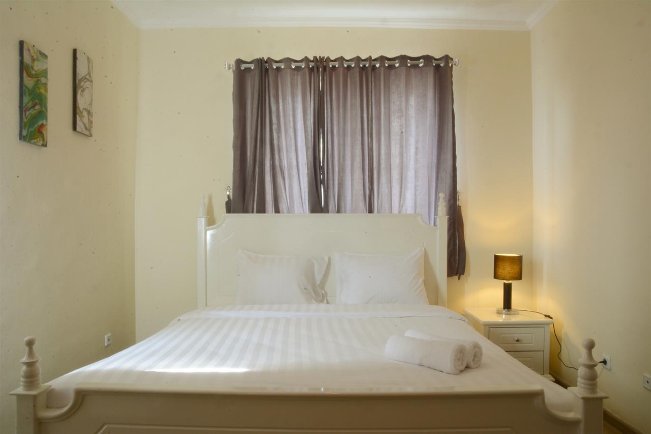 3Br Grand Palace With Private Bathtub By Travelio Giacarta Esterno foto
