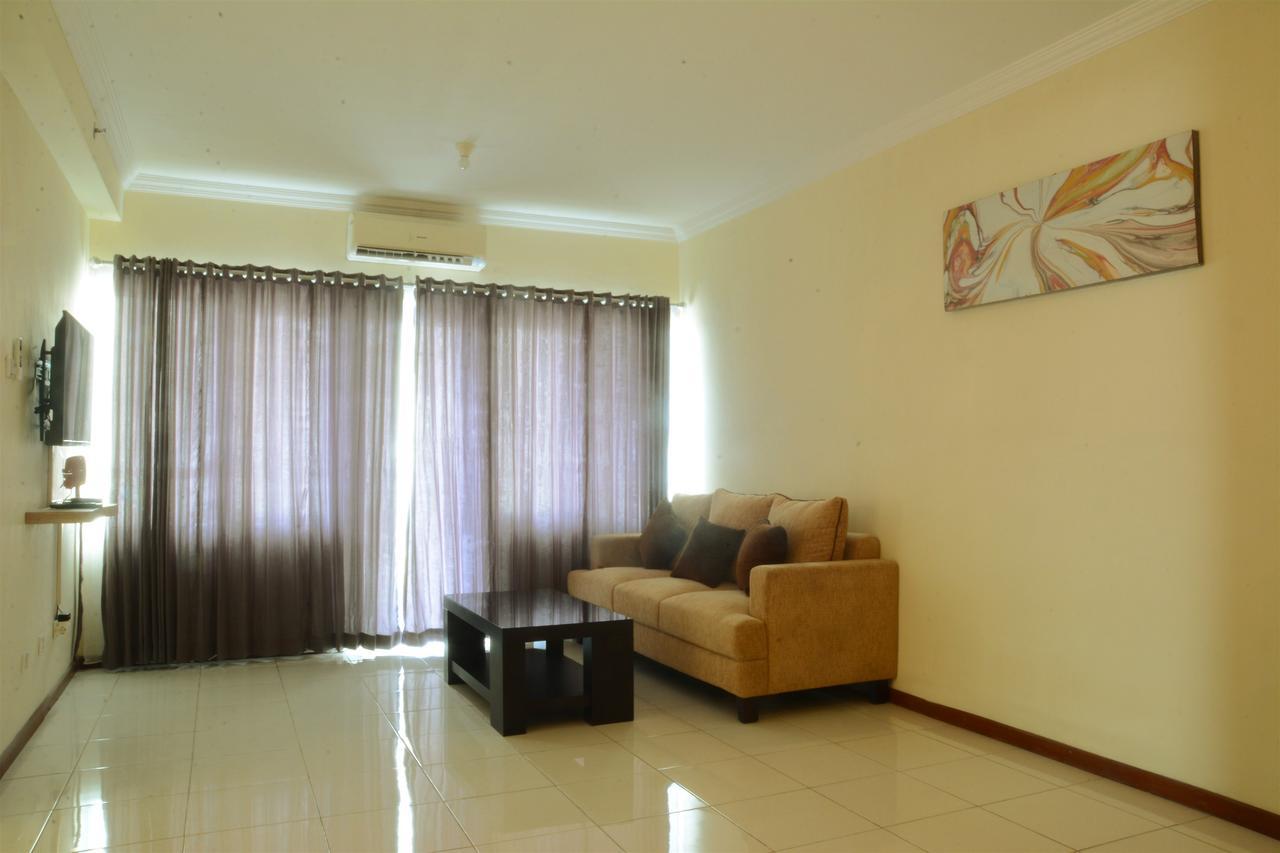 3Br Grand Palace With Private Bathtub By Travelio Giacarta Esterno foto