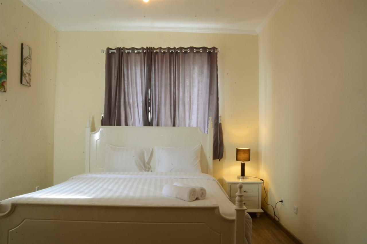 3Br Grand Palace With Private Bathtub By Travelio Giacarta Esterno foto