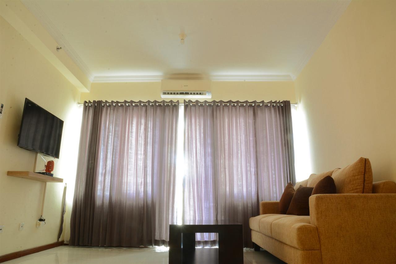 3Br Grand Palace With Private Bathtub By Travelio Giacarta Esterno foto